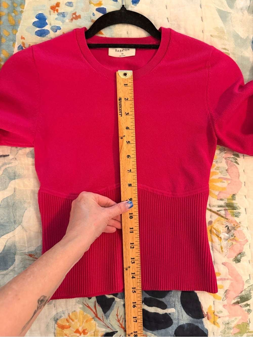 ARITZIA BABATON XS Sculpt Knit Empire Longsleeve Sweater Top Hot Pink - Picture 9 of 10